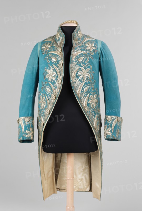 Court coat