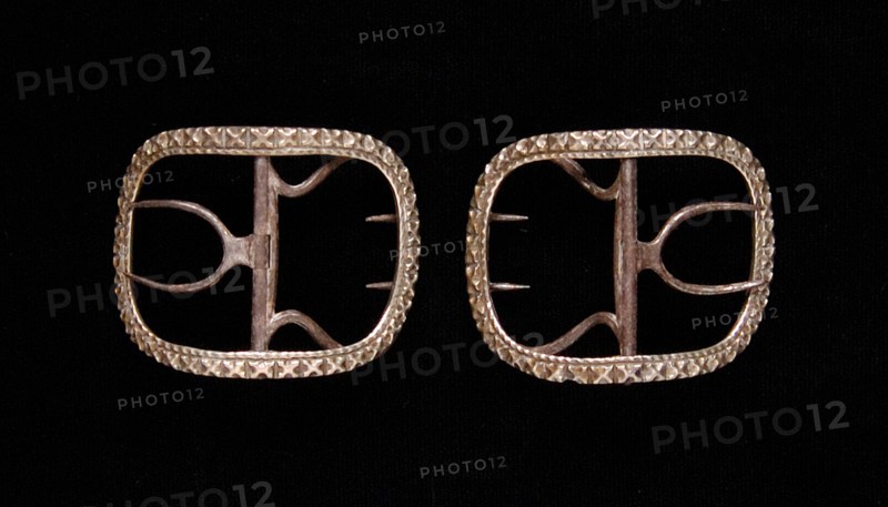 Shoe buckles