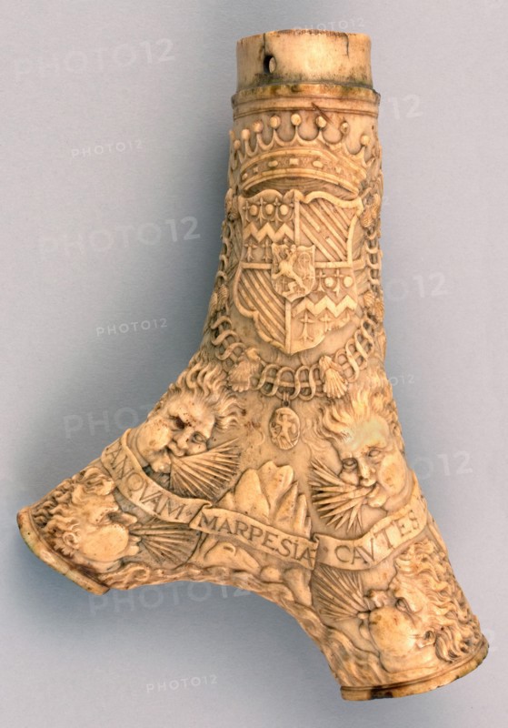 Powder Flask of Jacques de Silly
