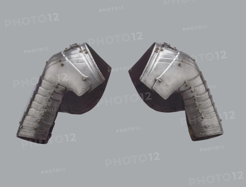 Pair of Tournament Pauldrons