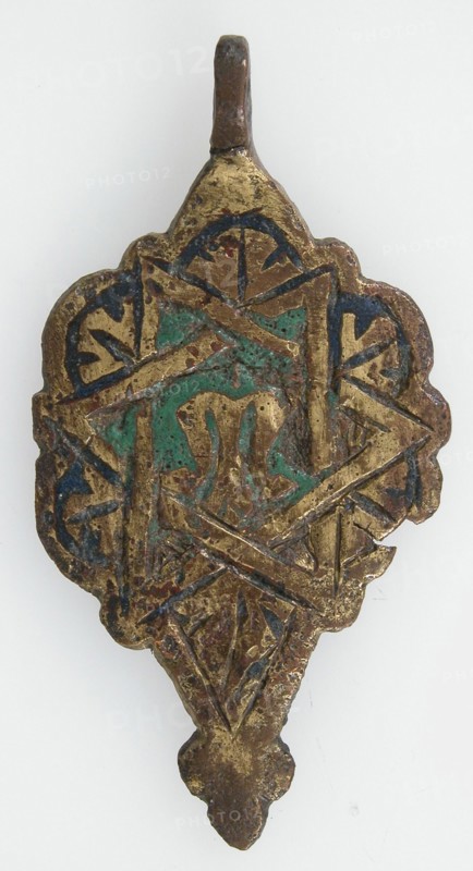 Harness Pendant