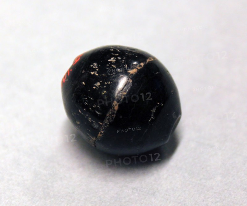 Bead