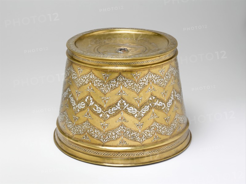 Candlestick Base with Interlacing Dragons