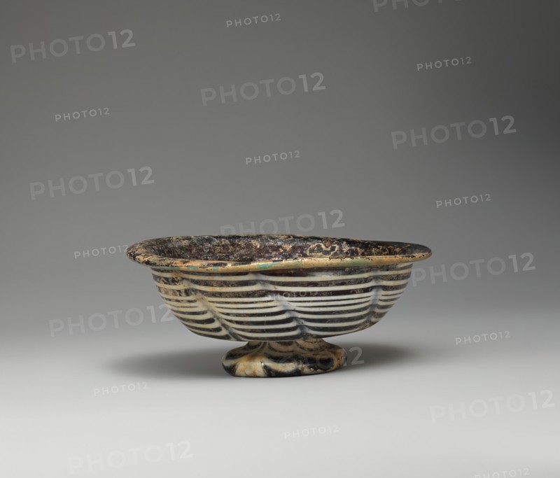 Footed Bowl with Marvered Decoration in White and Turquoise