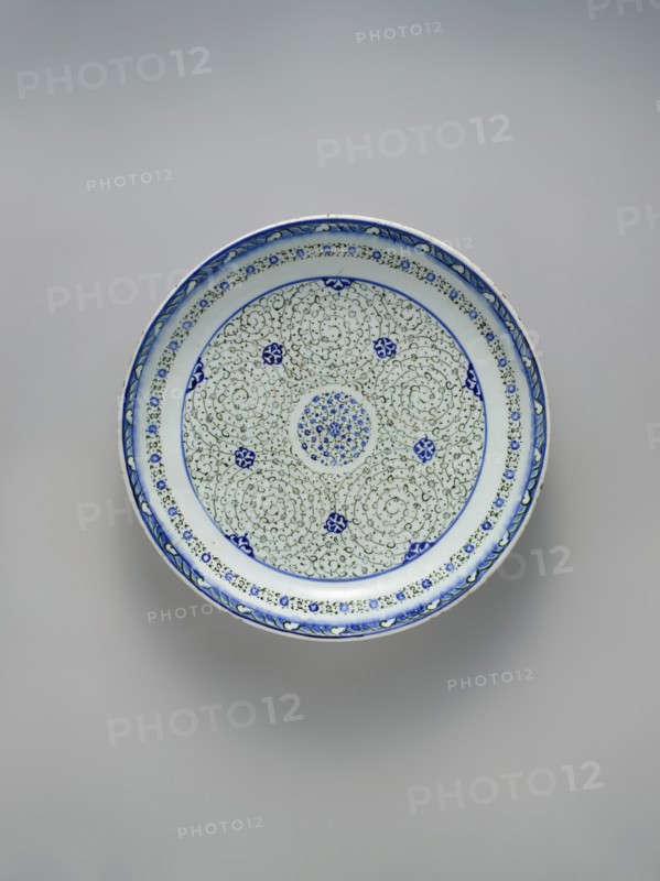 Dish with 'Tughra-illuminator' Design