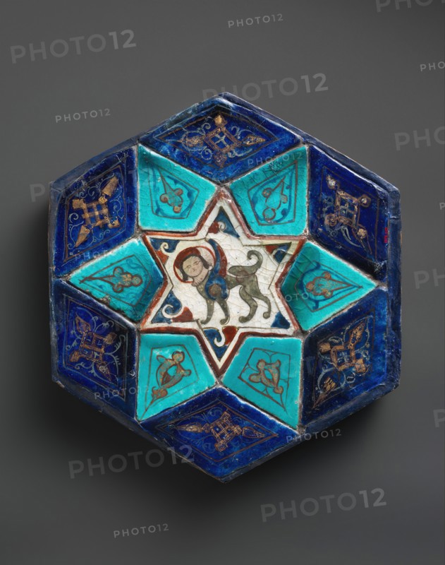 Hexagonal Tile Ensemble with Sphinx