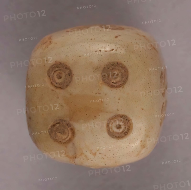 Dice, Iran, 9th-10th century.