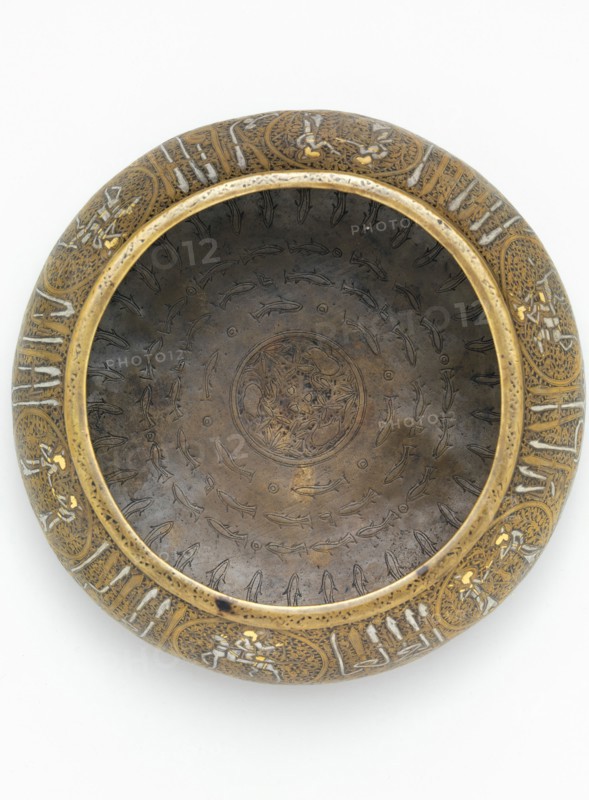 Bowl with Figural Imagery, Iran, second half 14th century. Inscription in muhaqqaq and kufic scripts