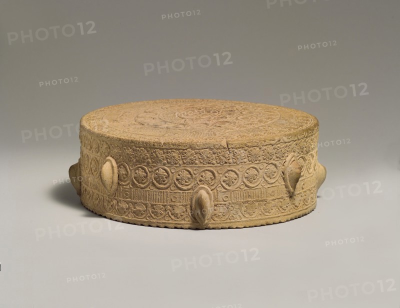 Dish, Iran or Iraq, 7th century.