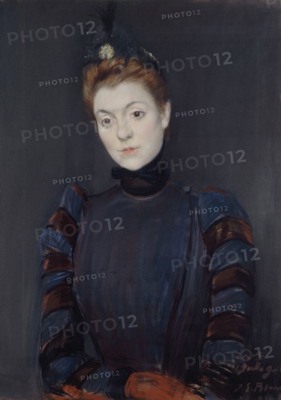 Yvette Guilbert, 1891. Found in the collection of Musée Carnavalet, Paris.