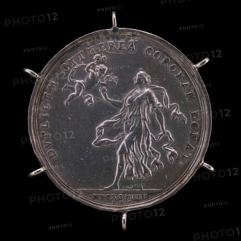 Venus and Cupid Bestowing Two Crowns [reverse], 1699.