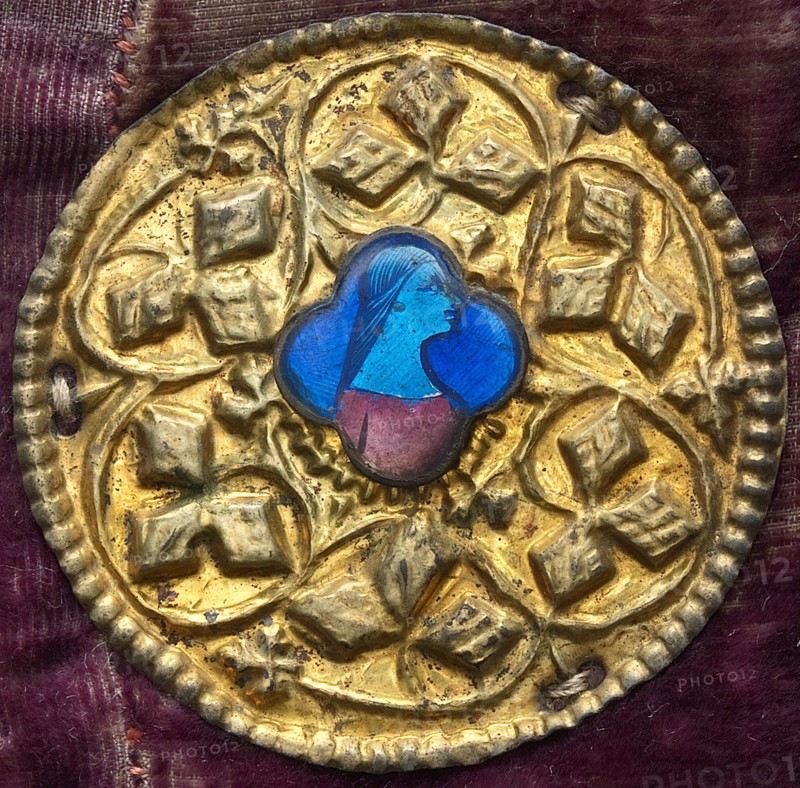 Costume Ornament with Profile Portrait, c. 1380/1400.