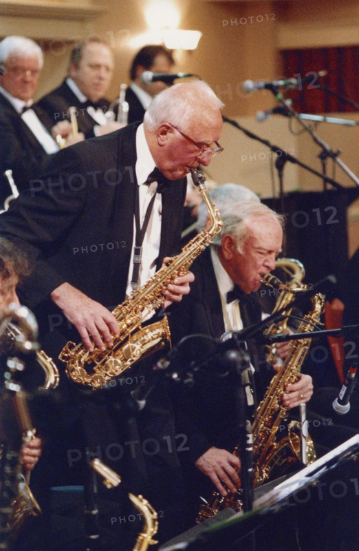 Roy Wiillox and Duncan Lamont, Stan Reynolds Big Band, New Milton, 2008.