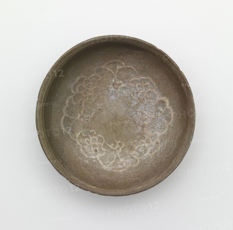 Dish, Safavid period, 17th century. Creator: Unknown.