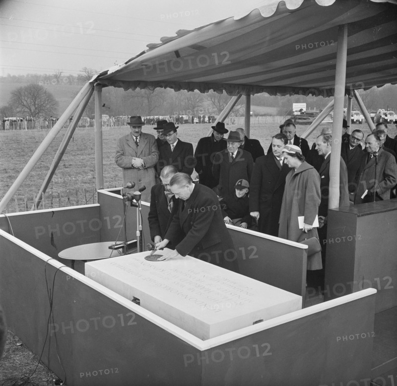 M1, Junction 10, Slip End, Central Bedfordshire, 24/03/1958. Creator: John Laing plc.