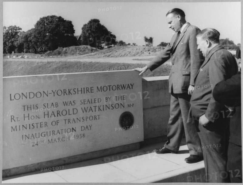 M1, Junction 10, Slip End, Central Bedfordshire, 07/09/1959. Creator: John Laing plc.