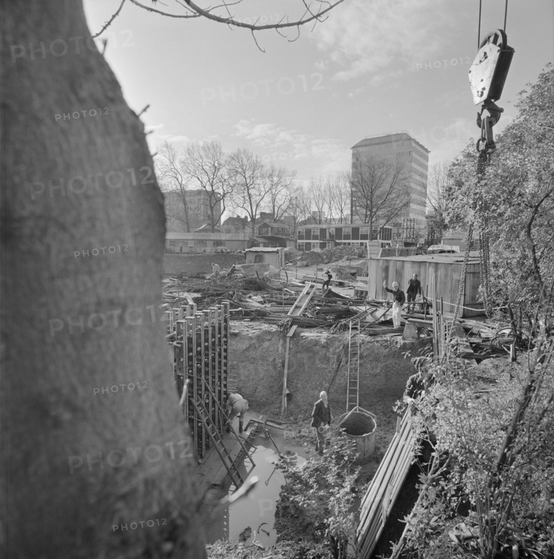 London Central Mosque and The Islamic Cultural Centre, Park Road, Regent's Park, GLA, 15/11/1974. Creator: John Laing plc.