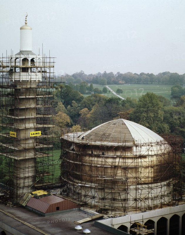 London Central Mosque and The Islamic Cultural Centre, Park Road, Regent's Park, GLA, 29/10/1976. Creator: John Laing plc.