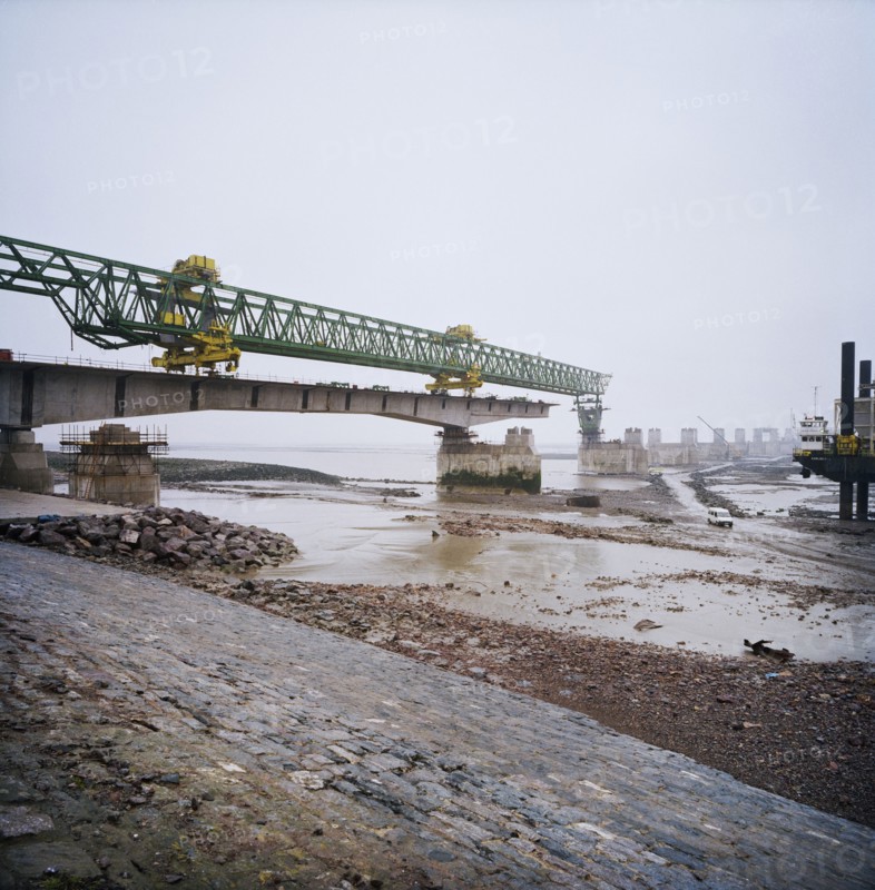 Second Severn Crossing, M4, New Passage, Pilning and Severn Beach, Gloucestershire, 21/02/1994. Creator: John Laing plc.