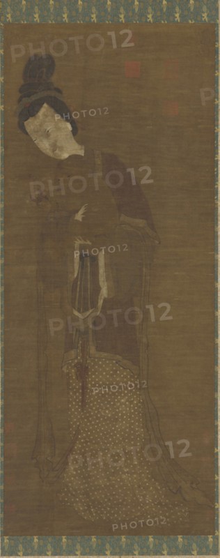 Woman Holding a Child, Ming dynasty, 16th-17th century. Creator: Unknown.