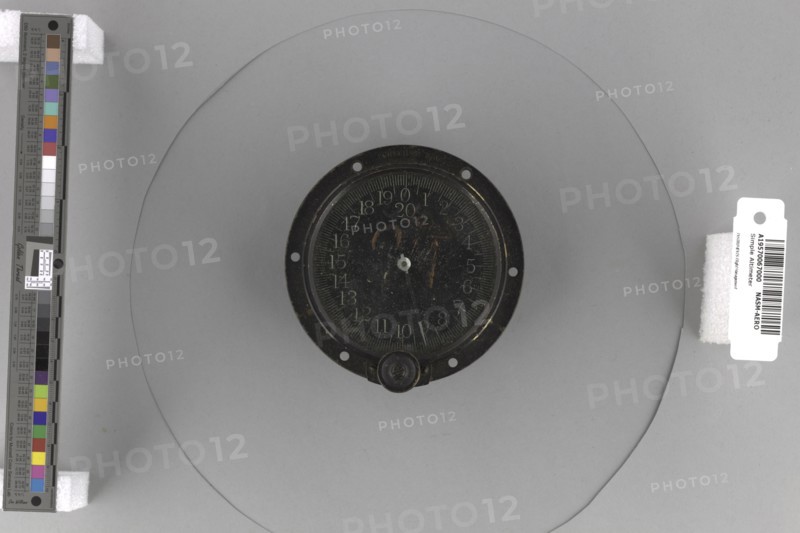 Simple Altimeter. Creator: Schneider Brothers Instrument Company.