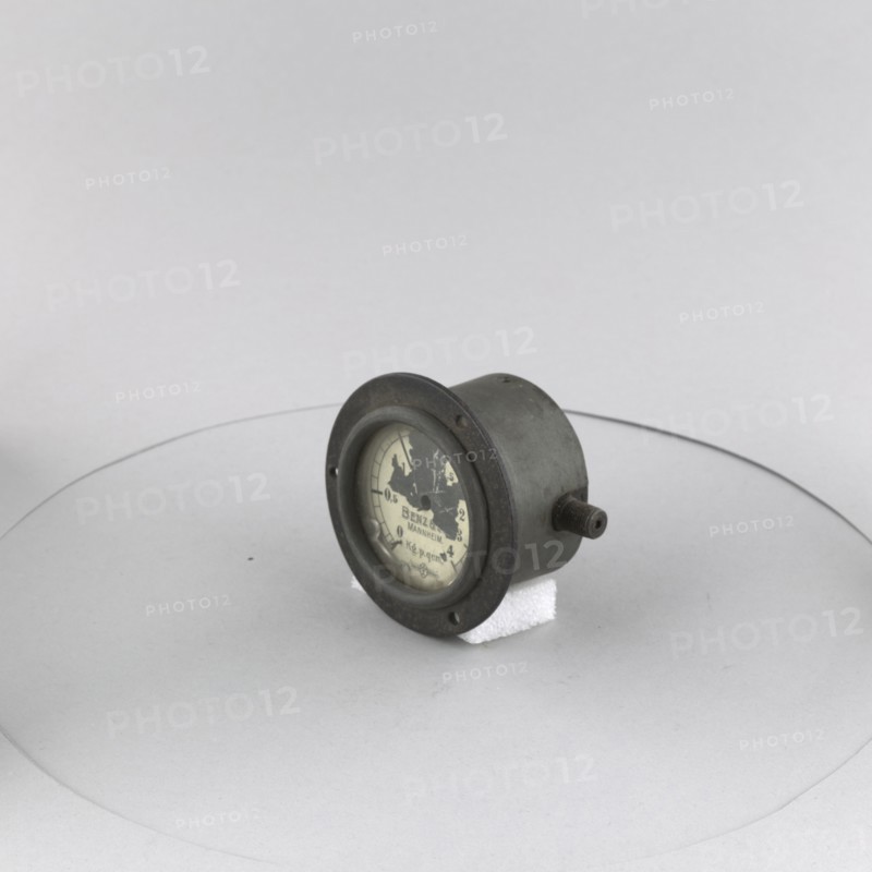 Indicator, Oil Pressure, German. Creator: Benz & Cie Fabrik Zeichen G.m.b.H..