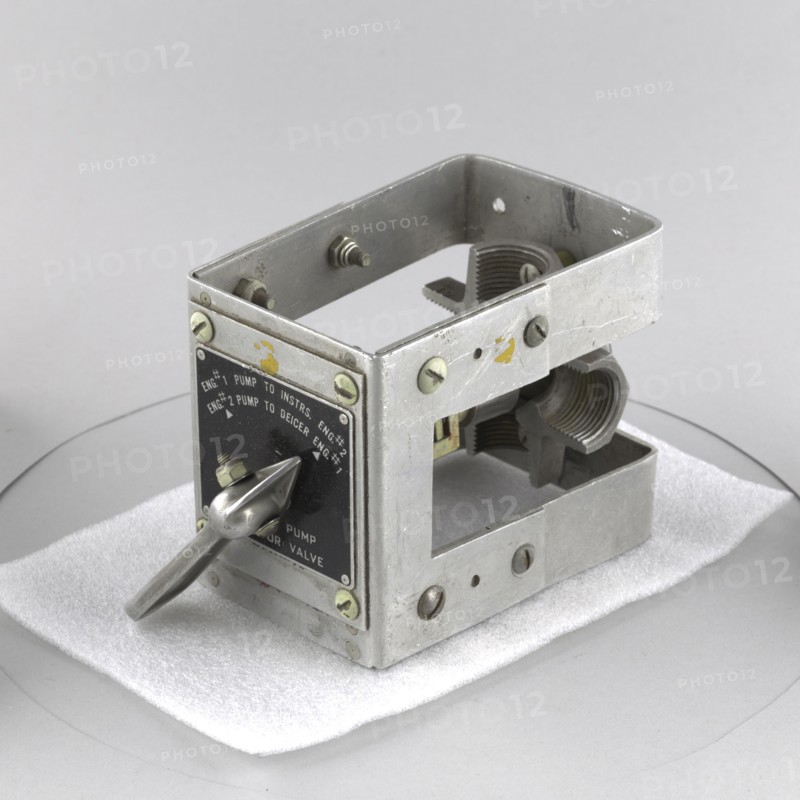 Valve, Vacuum Selector, Cutaway. Creator: Unknown.