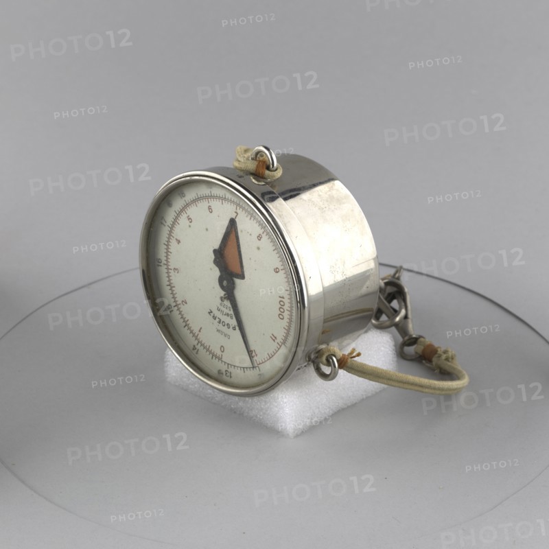 Altimeter, German. Creator: CP Goerz.