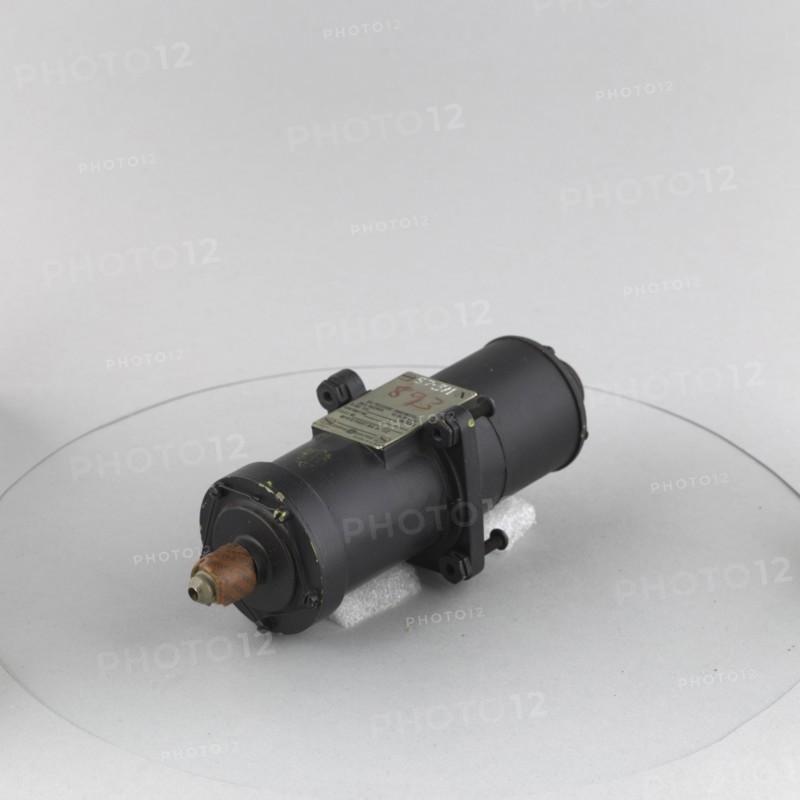 Transmitter, Oil Pressure, Navy. Creator: General Electric Company.
