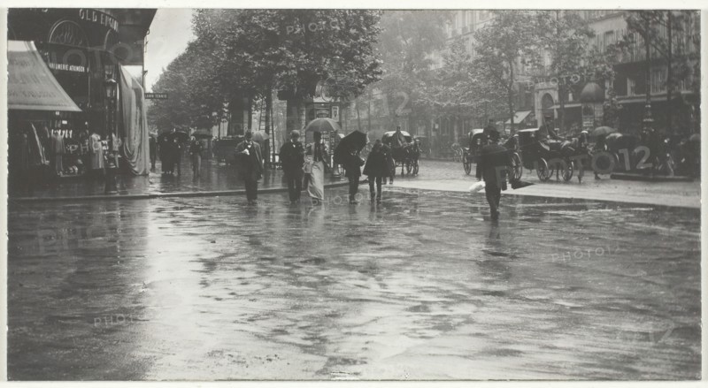 A Wet Day on the Boulevard, Paris, 1894, printed 1918/32. Creator: Alfred Stieglitz.