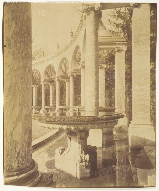 Bosquet de la Colonnade, les vasques, 1905. Creator: Eugene Atget.