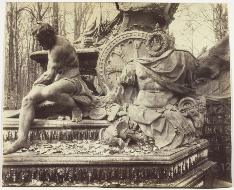 Versailles, Bosquet de l'Arc de Triomphe, 1904. Creator: Eugene Atget.