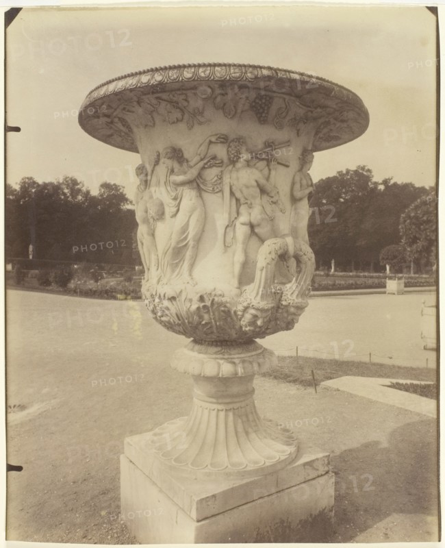 Versailles, Vase, 1905. Creator: Eugene Atget.
