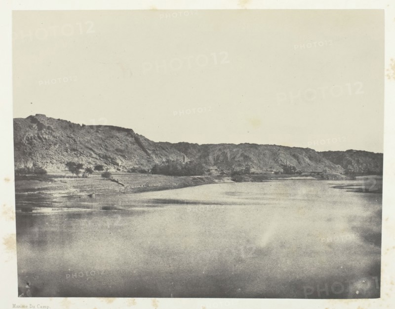 Rive Orientale du Nil (Village de Bab), Vue Prise au Sud Philoe; Nubie, 1849/51, printed 1852. Creator: Maxime du Camp.