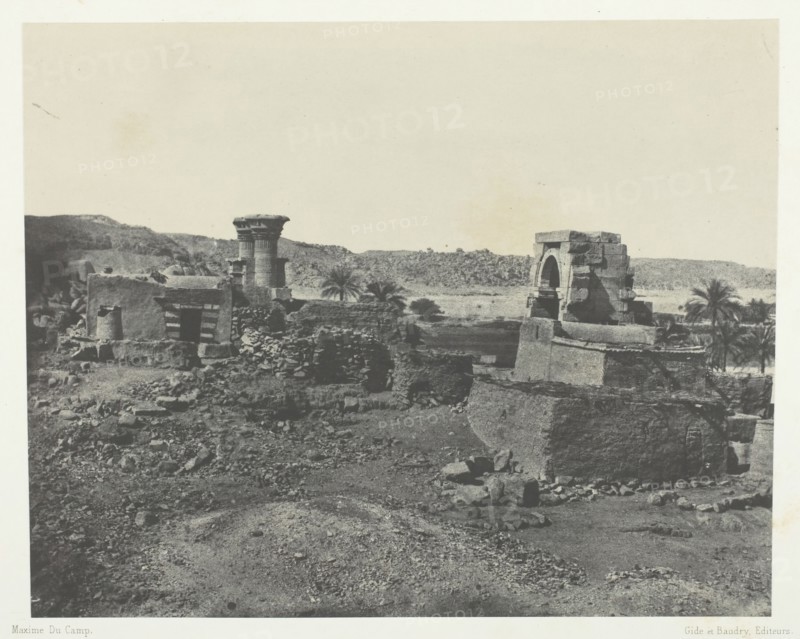 Village et Temple de l'Ile de Béghé, à l'Ouest de Philoe; Nubie, 1849/51, printed 1852. Creator: Maxime du Camp.