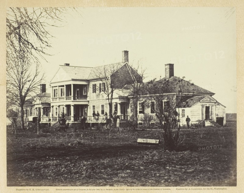 Lacey House, Falmouth, Virginia, December 1862. Creator: Alexander Gardner.