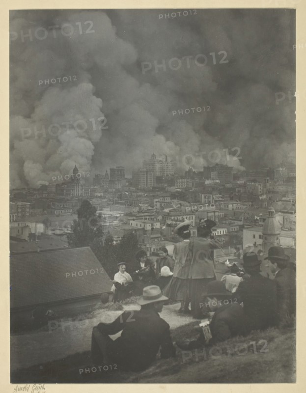 San Francisco Earthquake, April 1906.  Creator: Arnold Genthe.