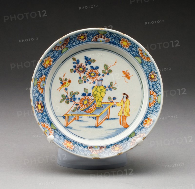 Dish, Delft, Early 18th century. Creator: Delftware.