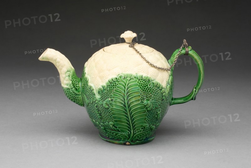 Teapot, Staffordshire, 1765/80. Creator: Staffordshire Potteries.
