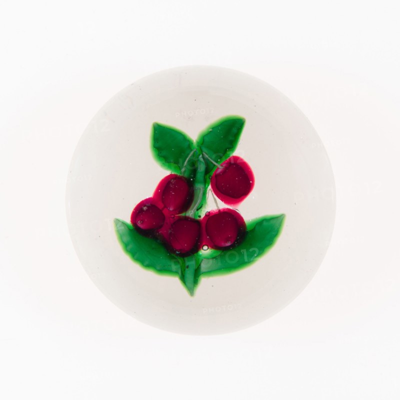 Paperweight, Saint-Louis, 19th century. Creator: Saint-Louis Glassworks.