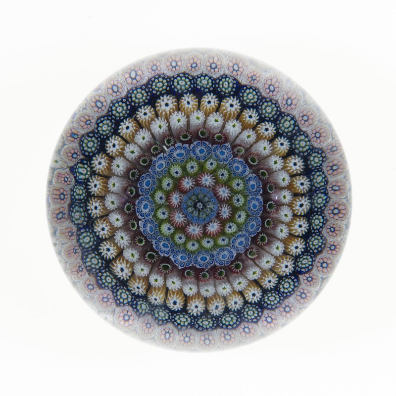 Paperweight, Münzthal, 19th century. Creator: Saint-Louis Glassworks.