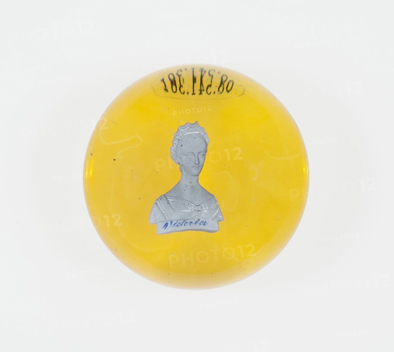 Paperweight, France, Mid 19th century. Creator: Saint-Louis Glassworks.