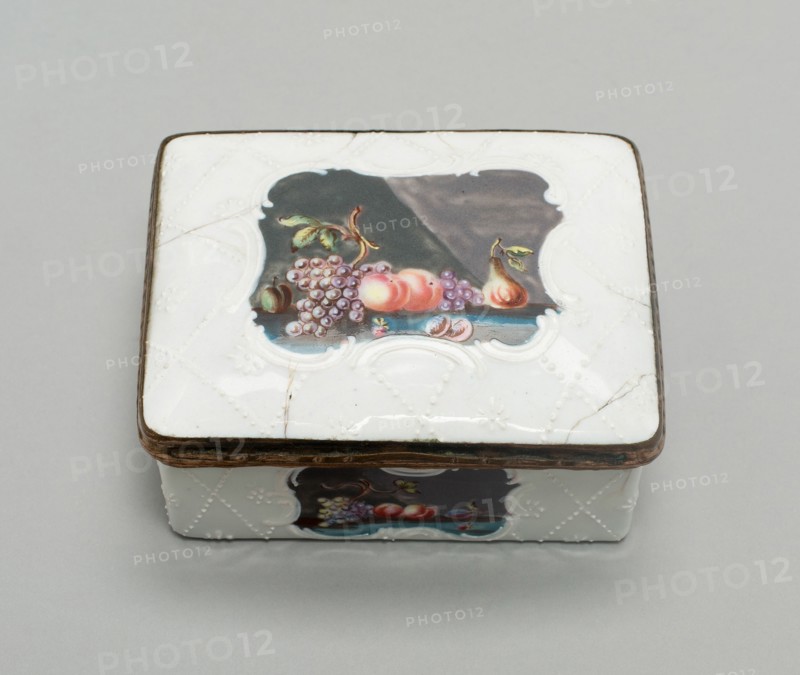 Snuff Box, South Staffordshire, c. 1770. Creator: Staffordshire Potteries.