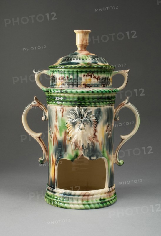Vielleuse, Staffordshire, 1760/70. Creator: Staffordshire Potteries.