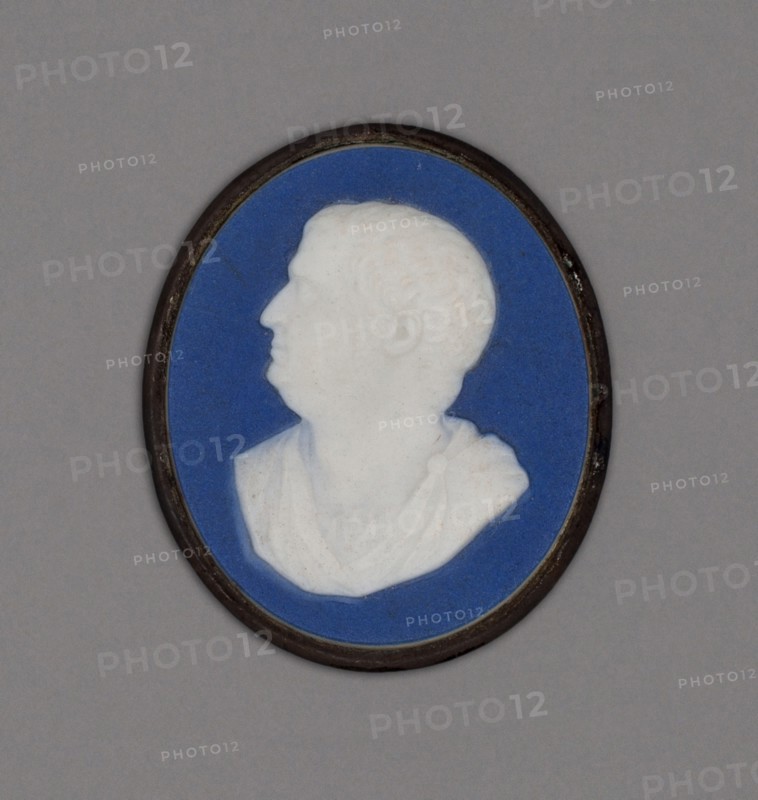 Medallion with Roman Emperor, Burslem, Late 18th century. Creator: Wedgwood.