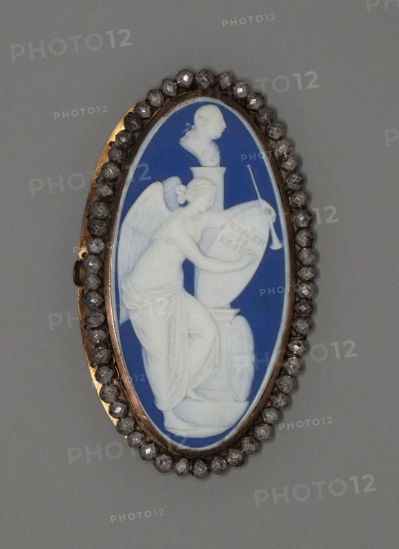 Medallion with "Health is Restored", Burslem, Late 18th century. Creator: Wedgwood.
