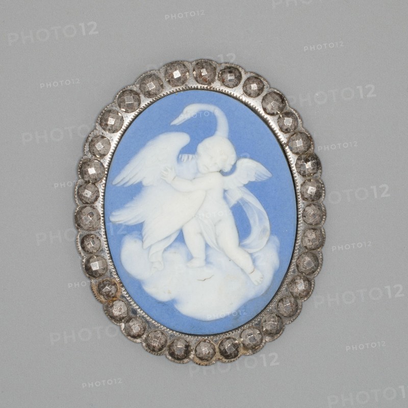 Medallion with Cupid and Swan, Burslem, Late 18th century. Creator: Wedgwood.