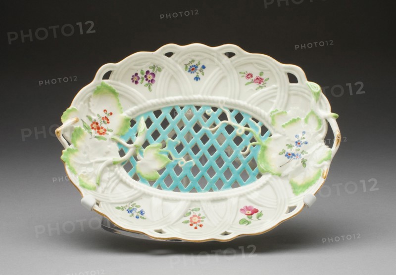 Dish, Worcester, c. 1765. Creator: Royal Worcester.