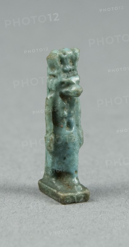 Amulet of the Goddess Hathor (?) with Cow's Head, Egypt, Third Intermediate-Late Period? (abt 1069.. Creator: Unknown.