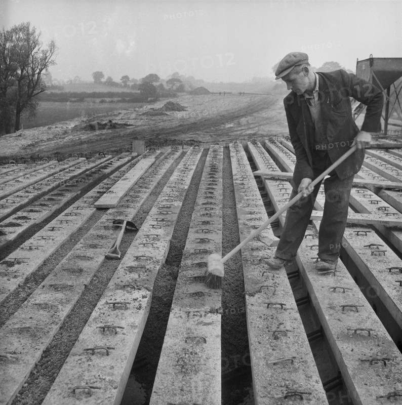 Construction of the Birmingham to Preston Motorway (M6), Staffs, 20/09/1961 Creator: John Laing plc.